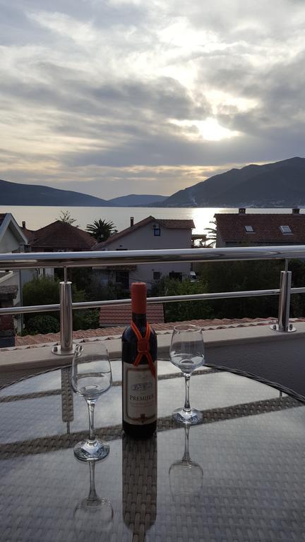 Apartment Milas Tivat Exteriér fotografie